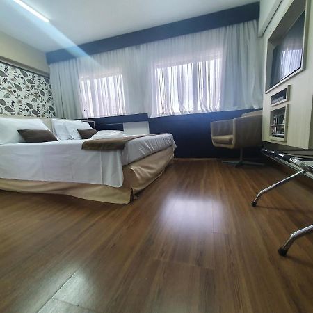 Lindo Flat Em Hotel 4 Estrelas Na Bela Vista Сан-Пауло Экстерьер фото